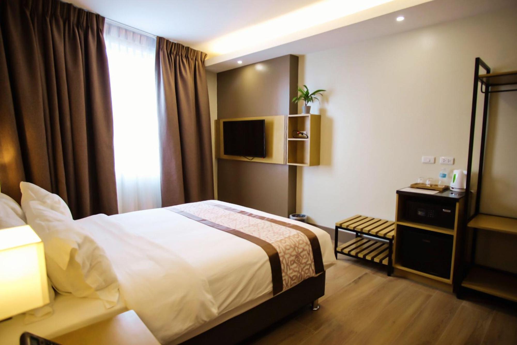 Citi Park Hotel Cebu Powered By Cocotel Ngoại thất bức ảnh